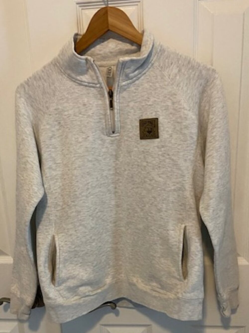 Women's SALTY DOG CAFE sweater size Medium